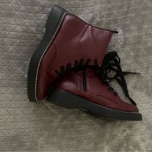 madden girl Carra Women's Platform Combat Boots
size 8